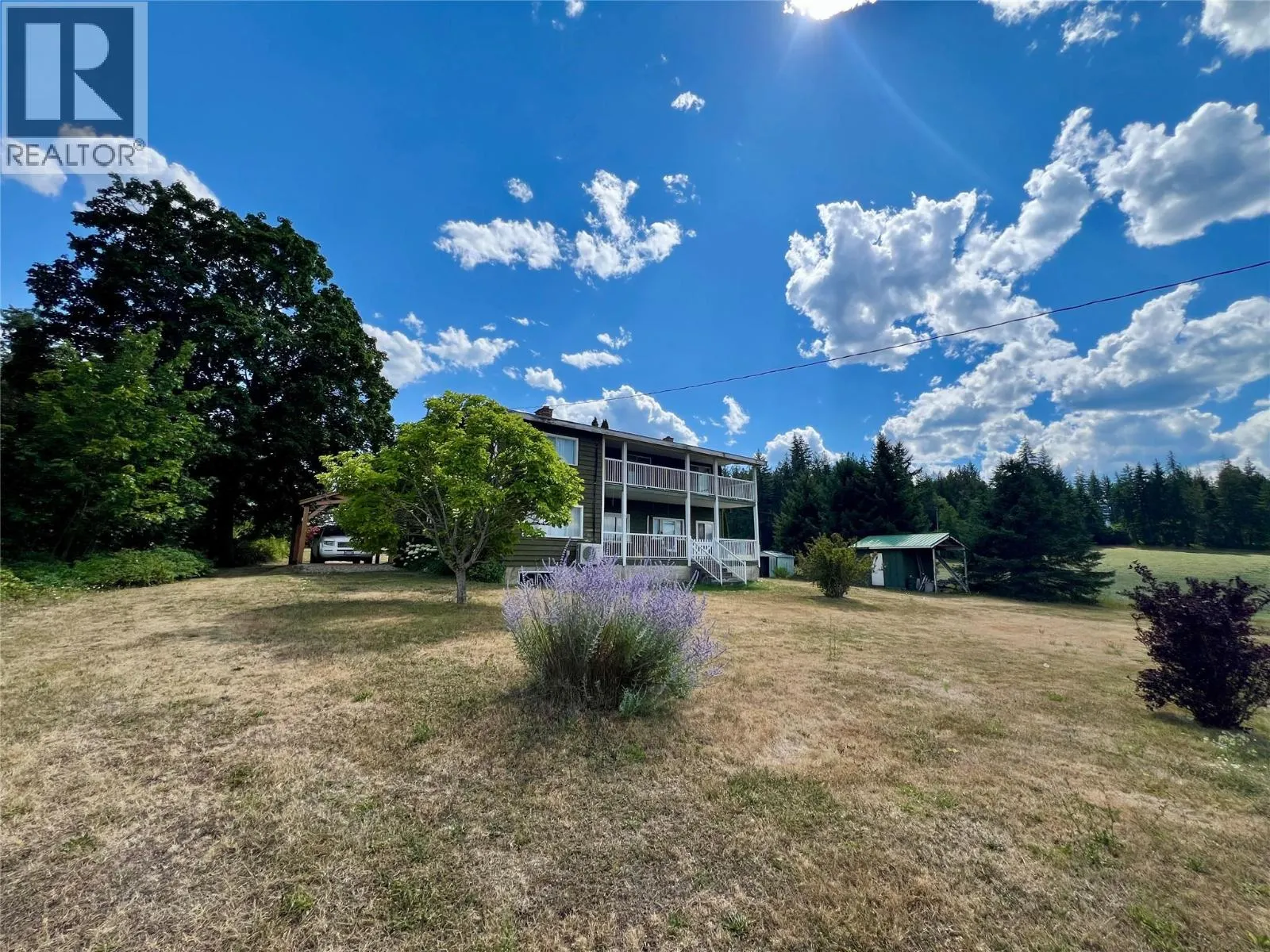6350 Lakeshore Drive NE