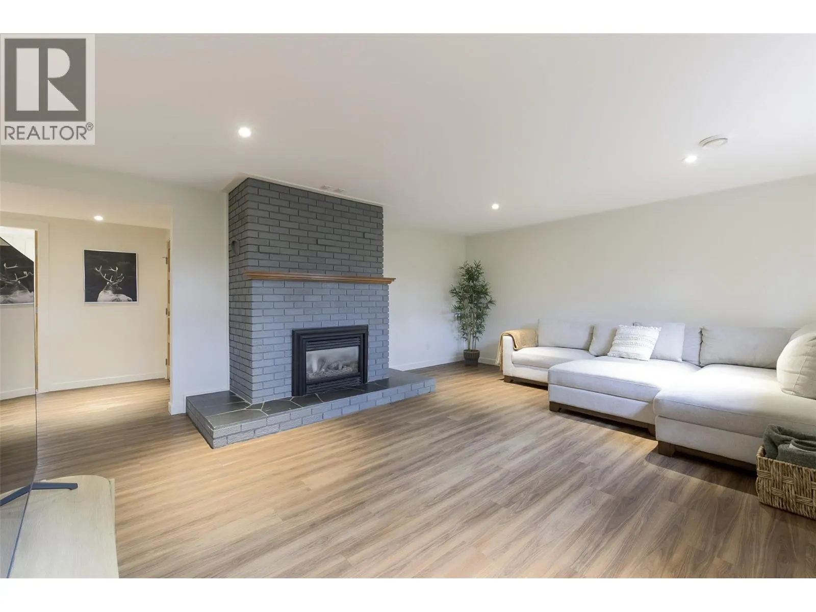 3153 Hall Road