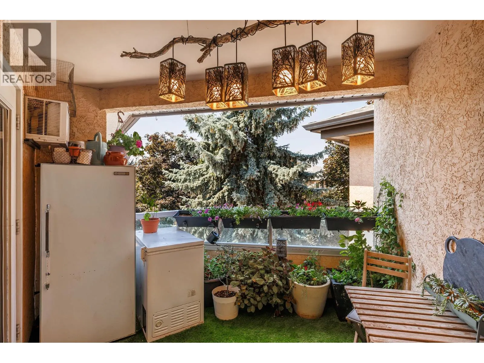 709 Houghton Road Unit# 315