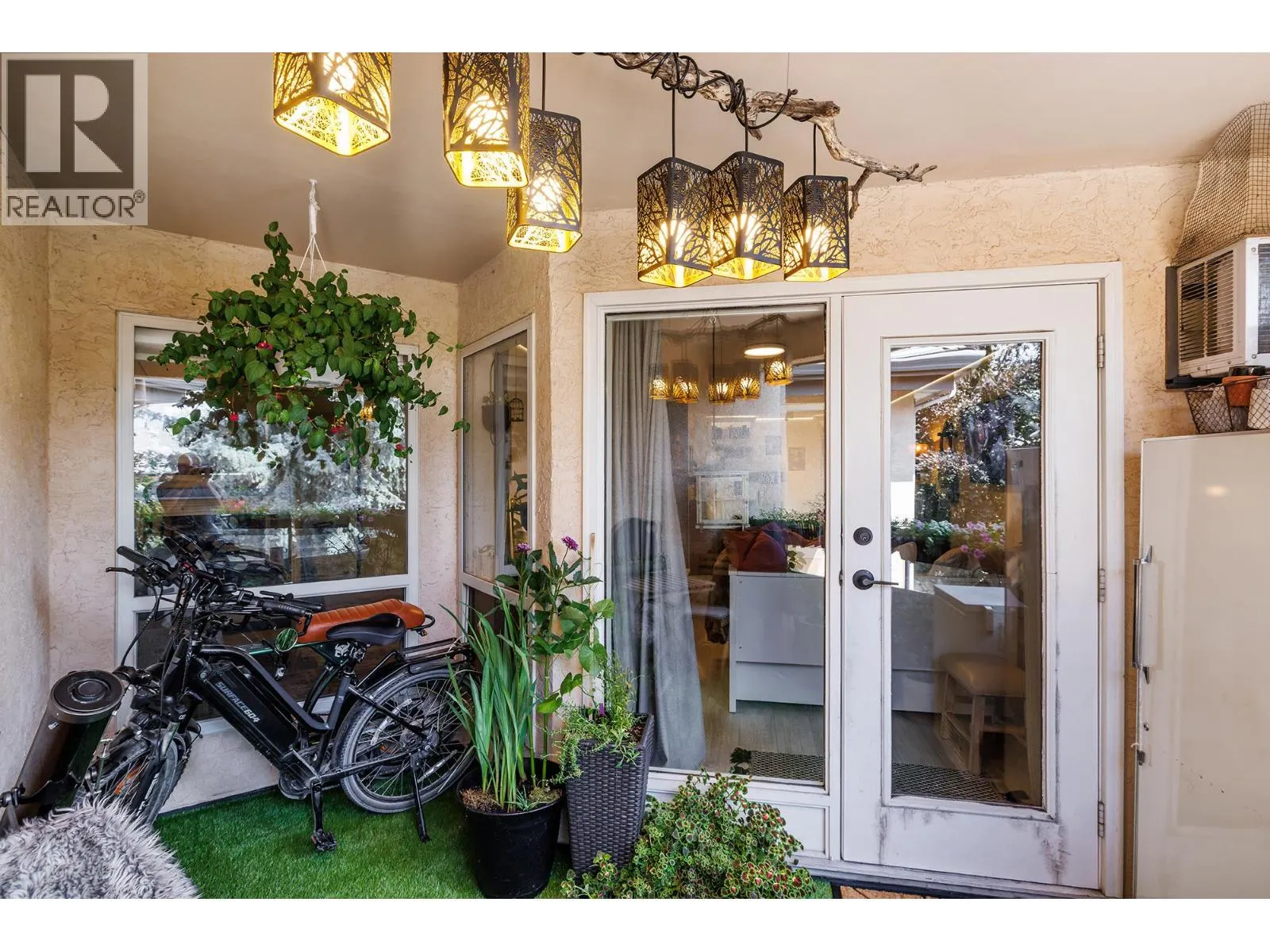 709 Houghton Road Unit# 315