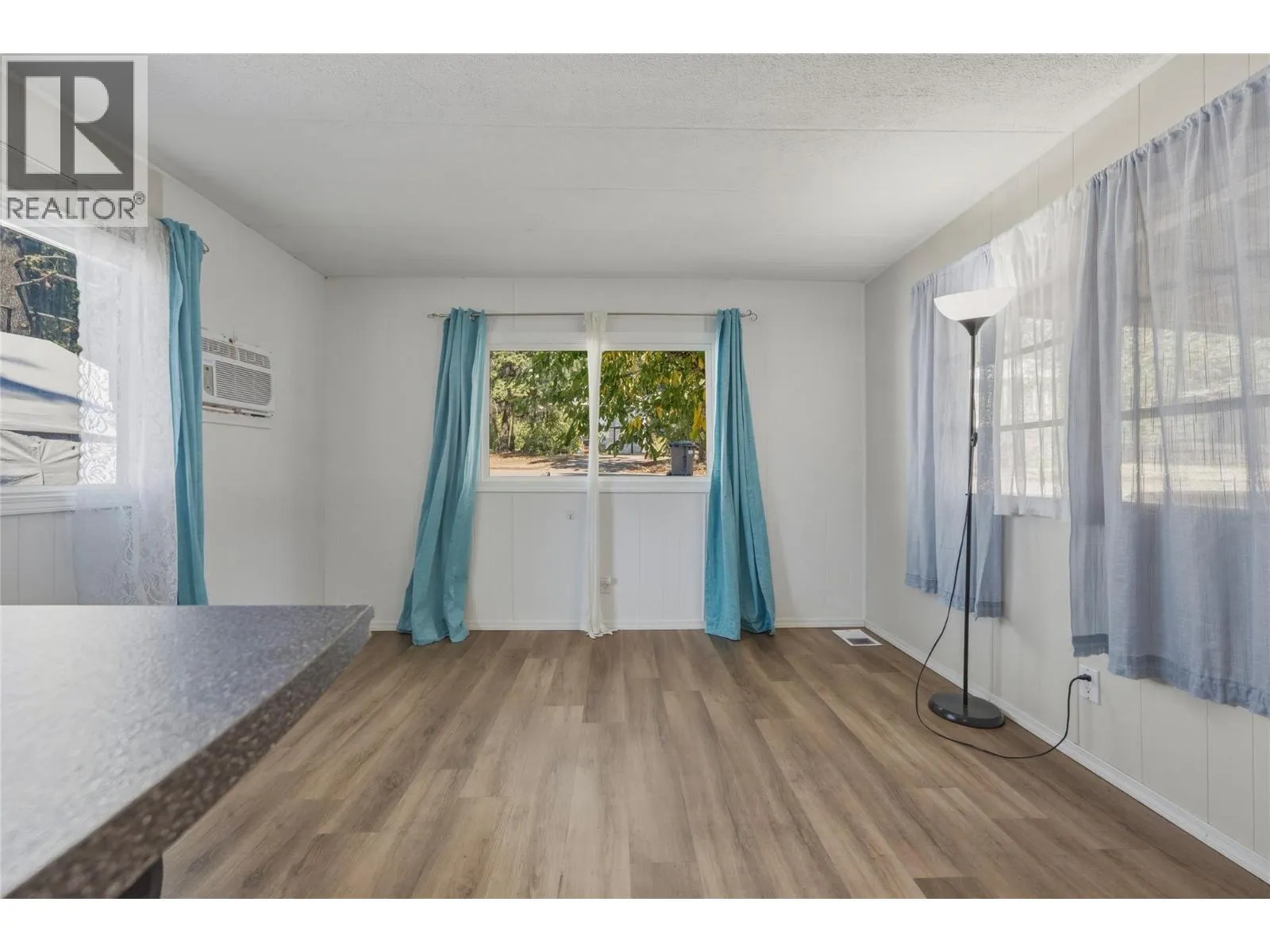 4137 Spallumcheen Drive Unit# 16