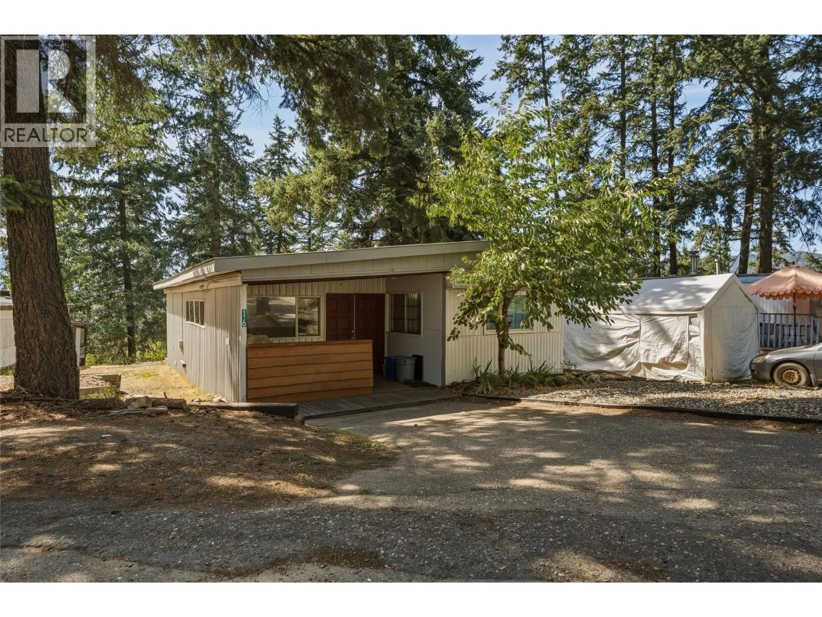 4137 Spallumcheen Drive Unit# 16