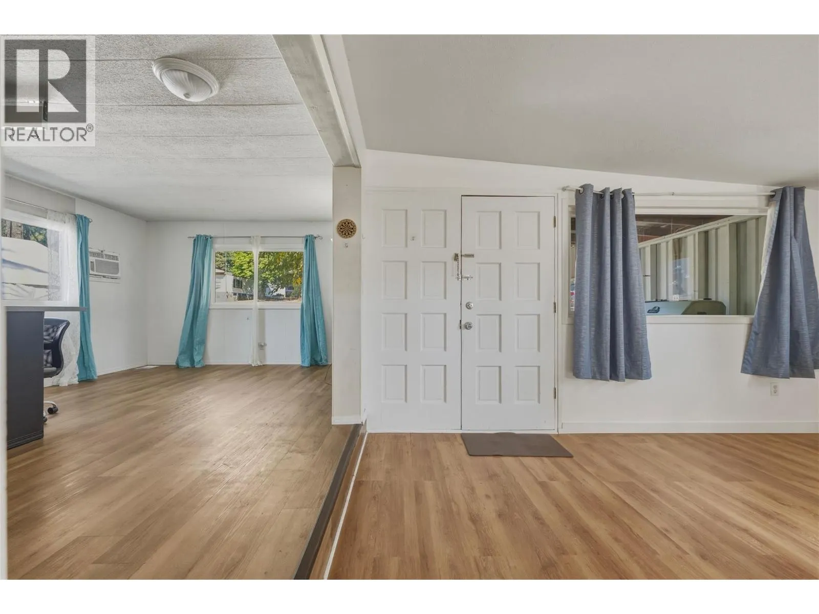 4137 Spallumcheen Drive Unit# 16