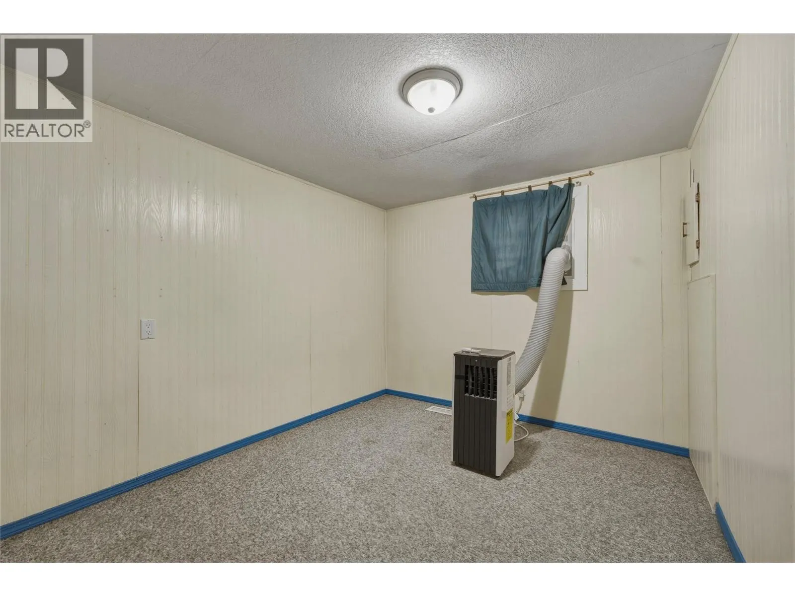 4137 Spallumcheen Drive Unit# 16