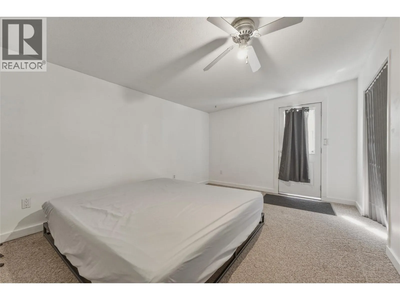 4137 Spallumcheen Drive Unit# 16