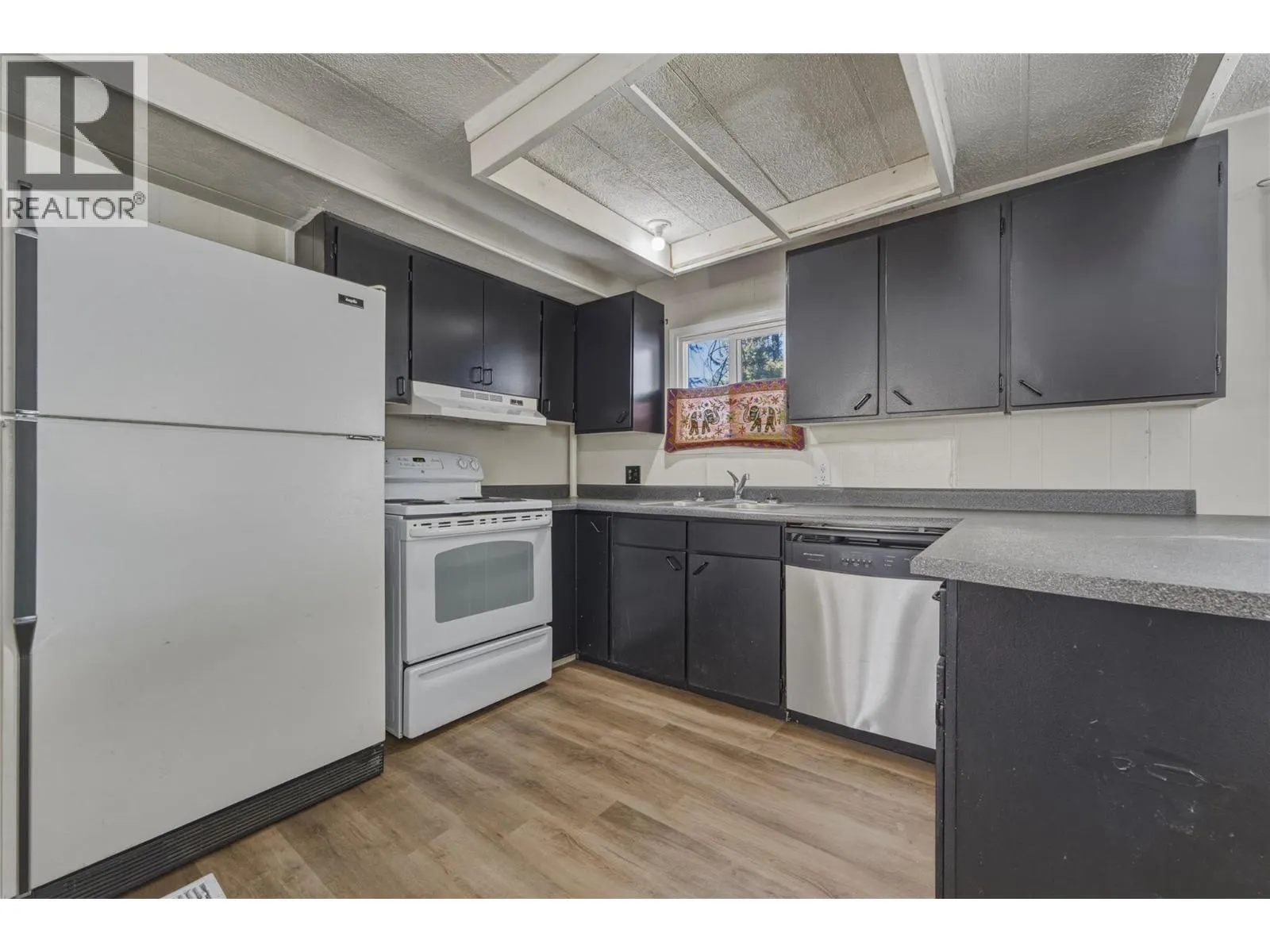 4137 Spallumcheen Drive Unit# 16