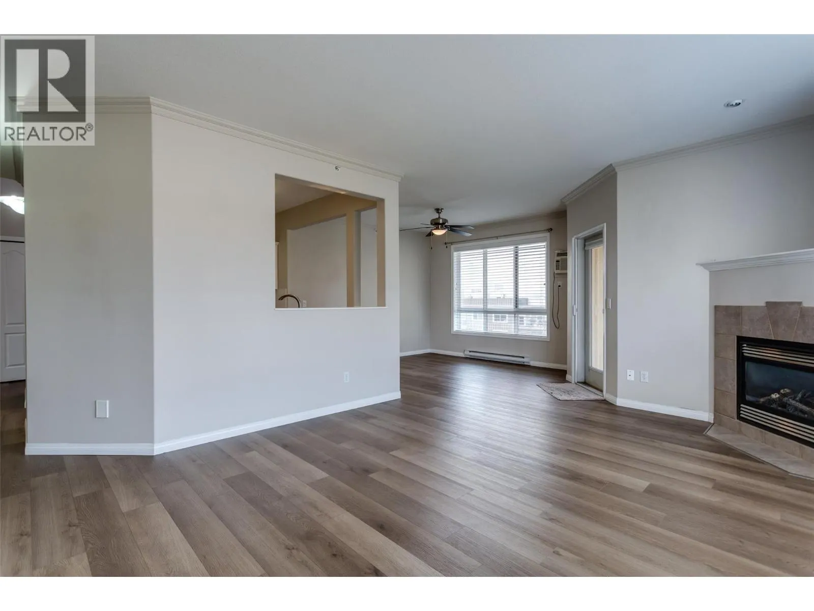 1962 Enterprise Way Unit# 401