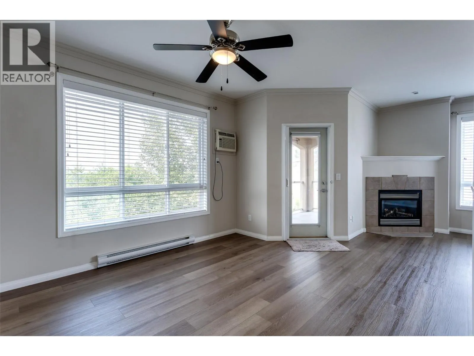1962 Enterprise Way Unit# 401