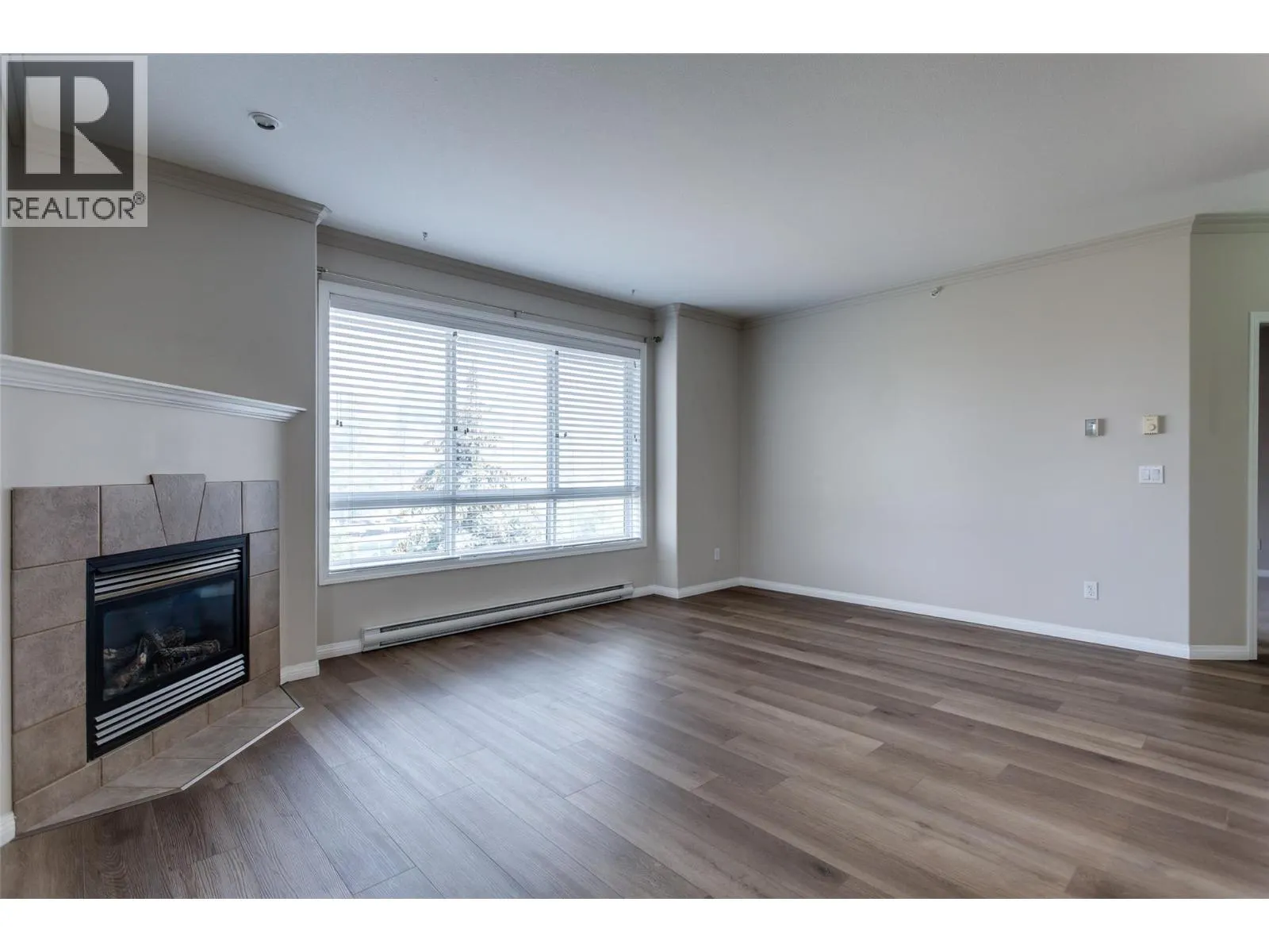1962 Enterprise Way Unit# 401