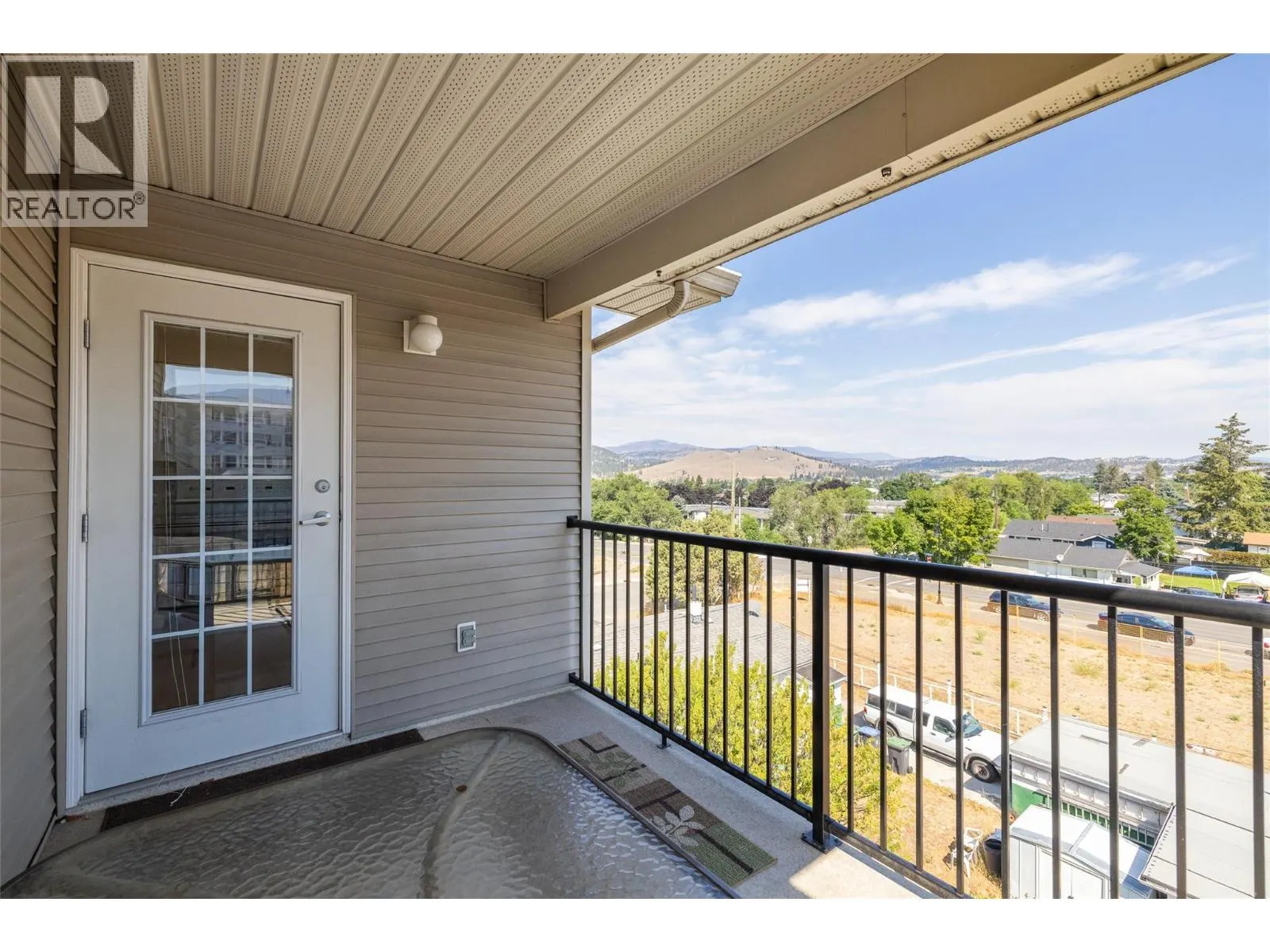 265 Froelich Road Unit# 401