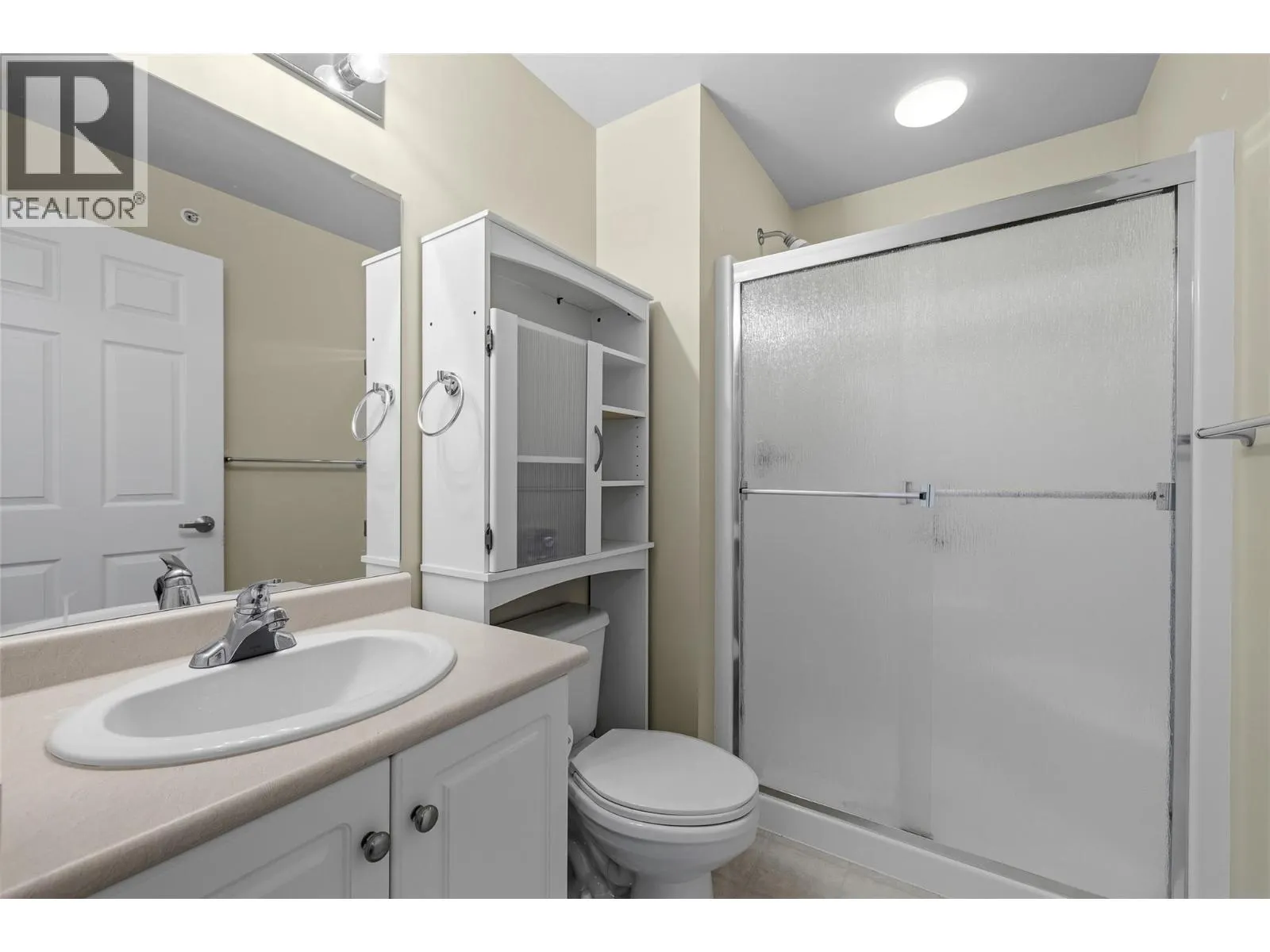 265 Froelich Road Unit# 401