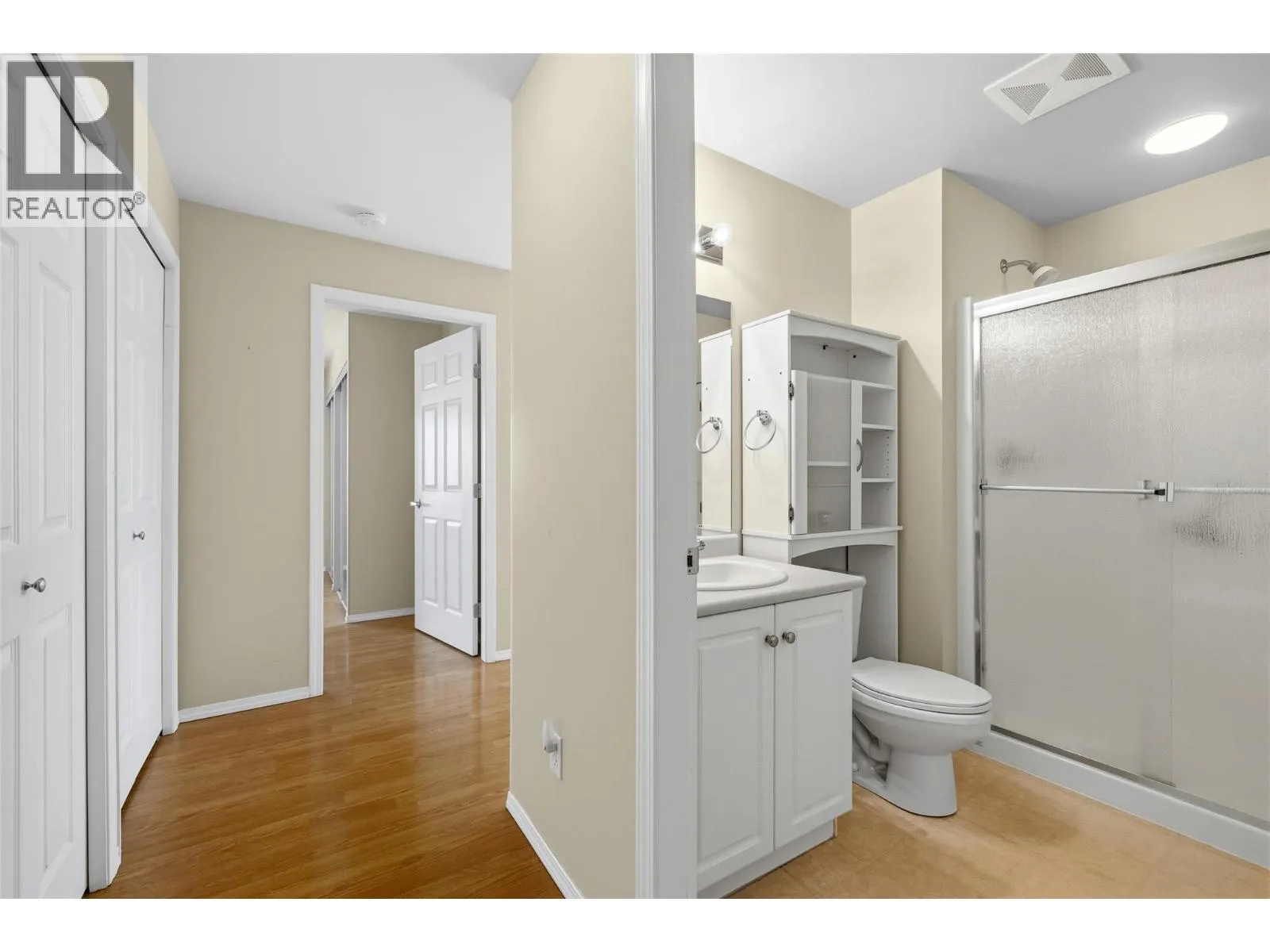 265 Froelich Road Unit# 401