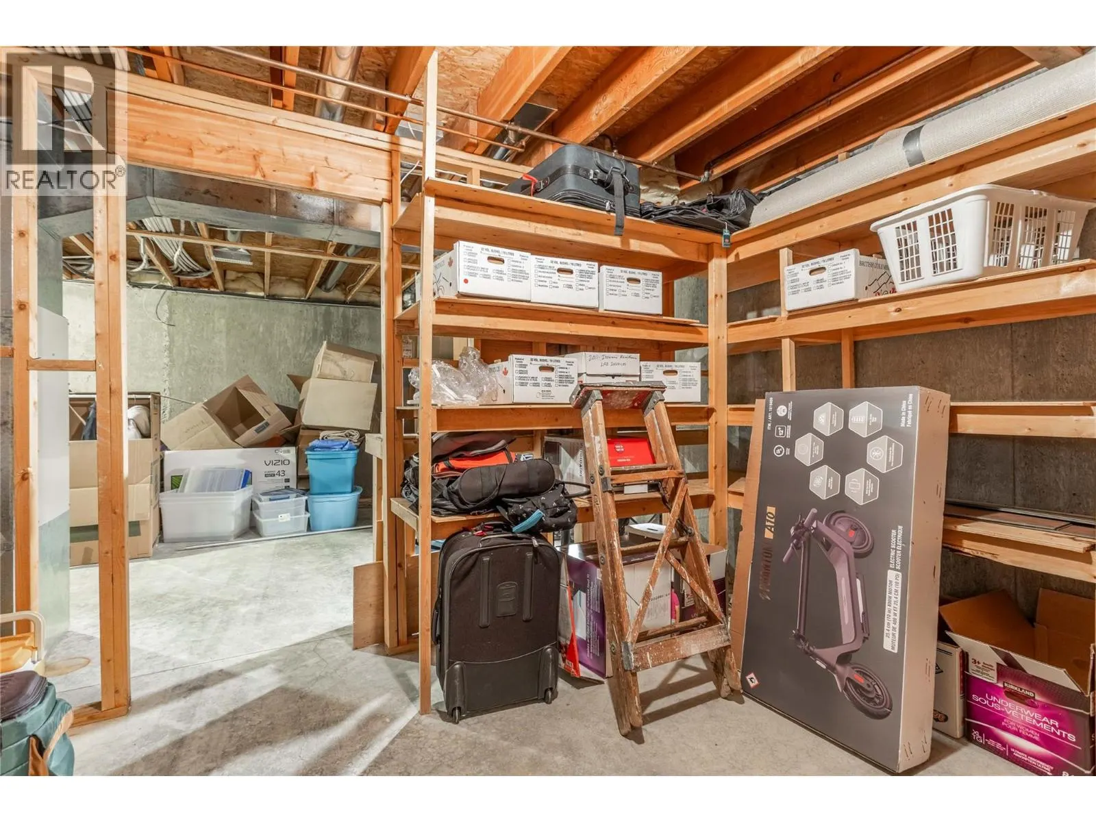 1765 Leckie Road Unit# 220