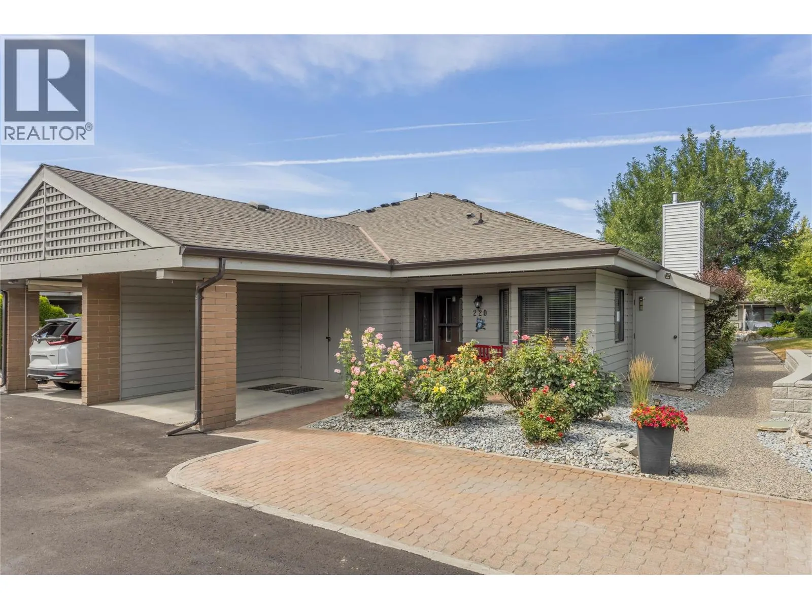 1765 Leckie Road Unit# 220