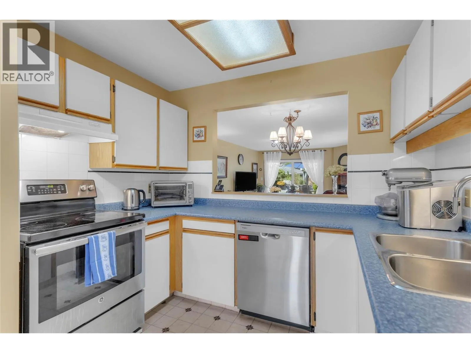 1765 Leckie Road Unit# 220