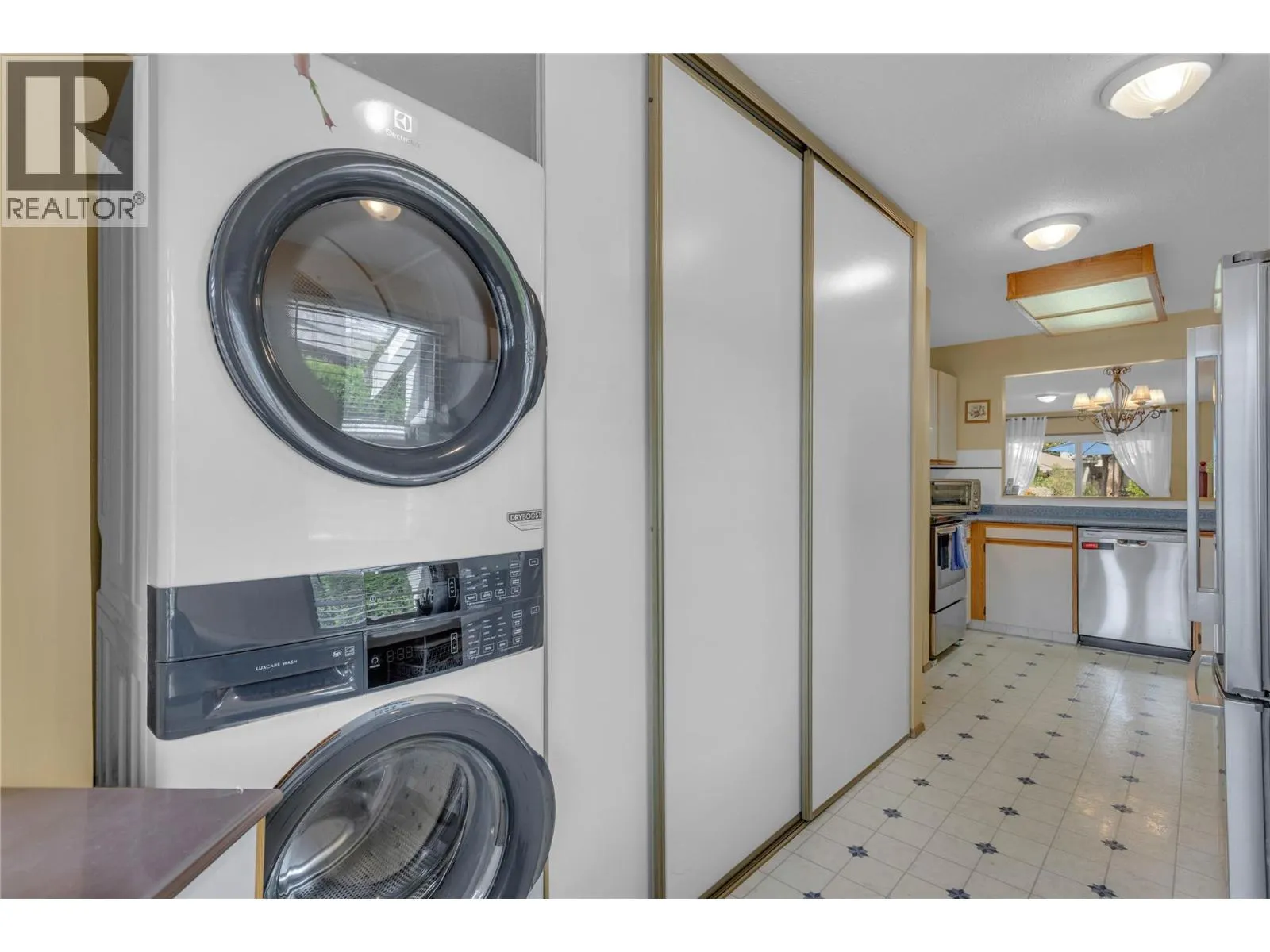 1765 Leckie Road Unit# 220