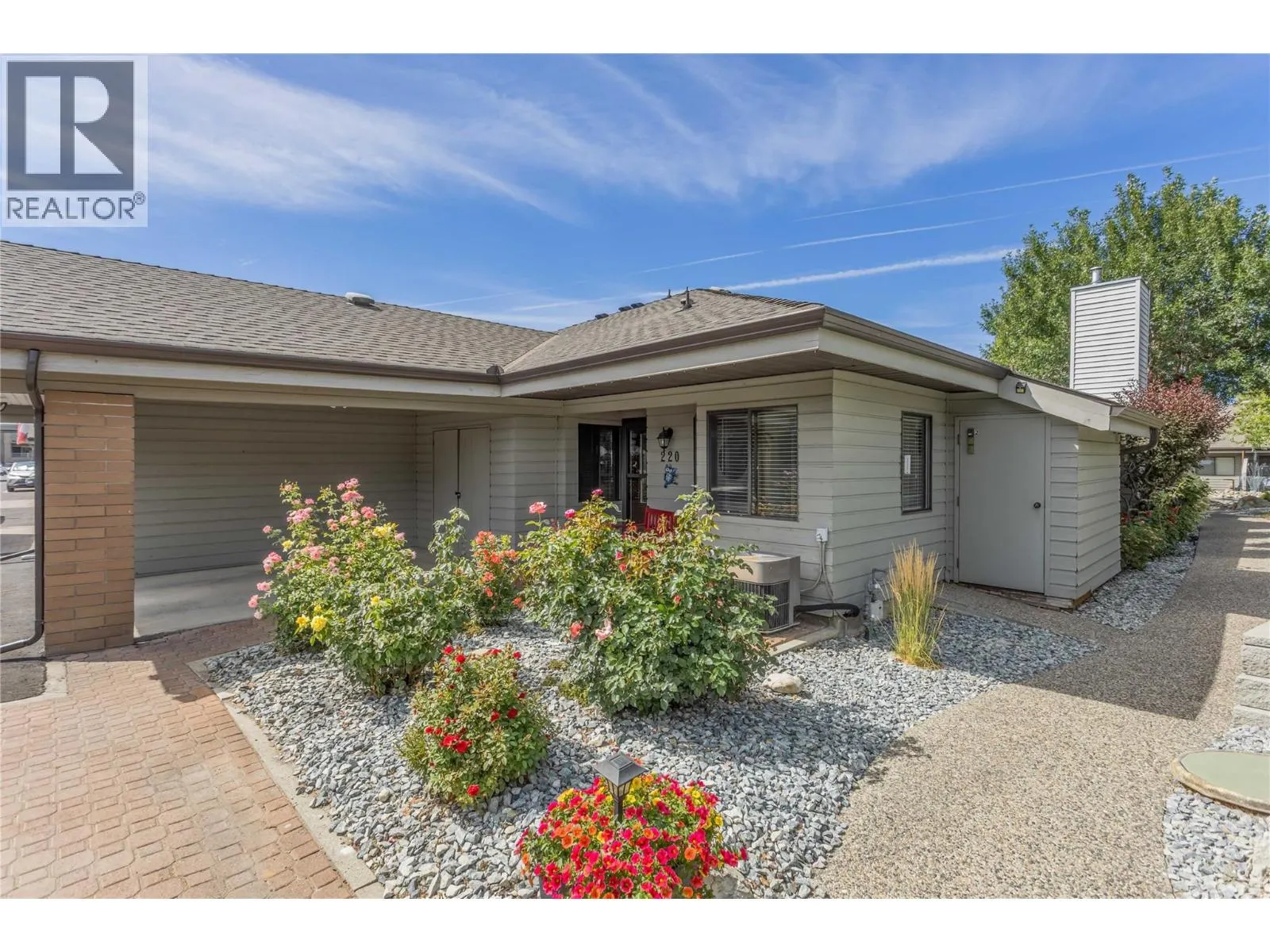 1765 Leckie Road Unit# 220