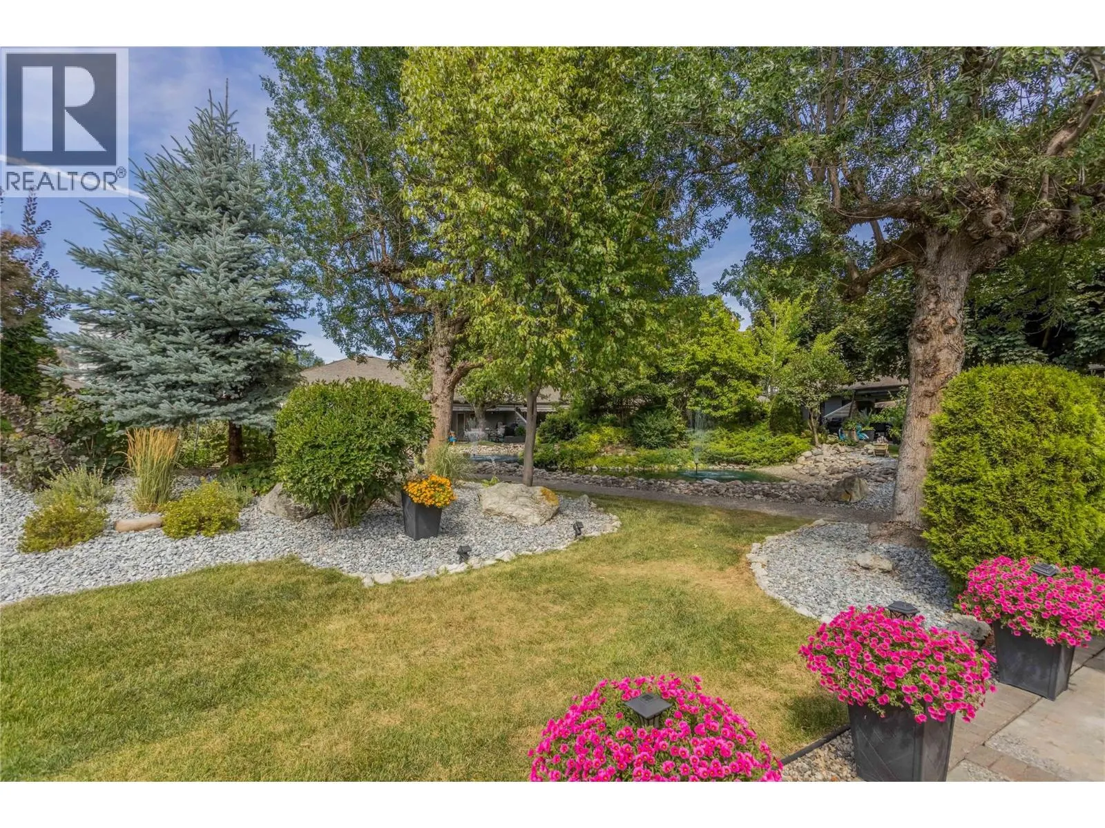 1765 Leckie Road Unit# 220