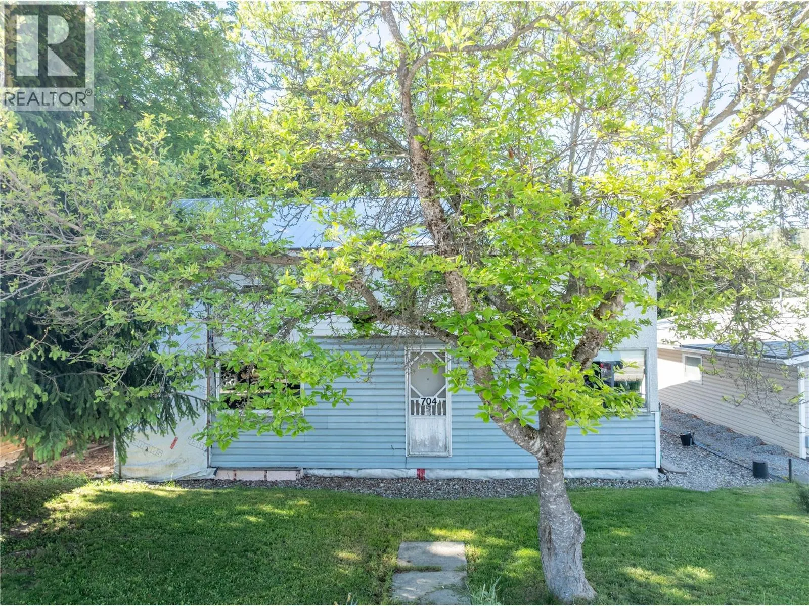 704 Knight Avenue