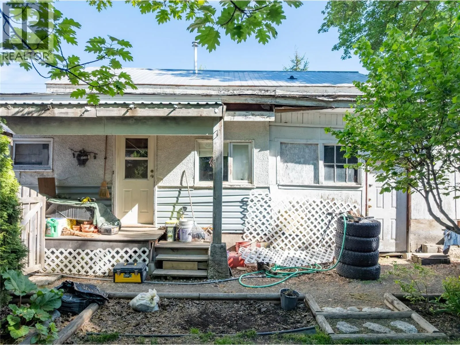 704 Knight Avenue