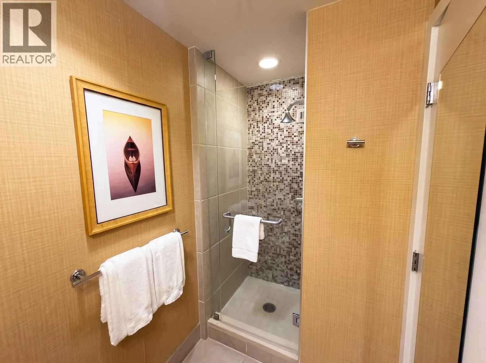 15 Park Place Unit# 201 L