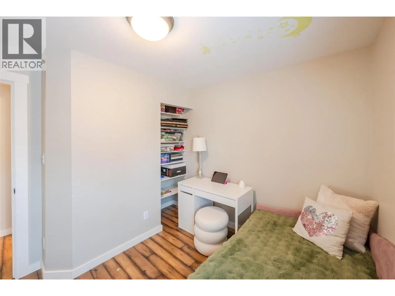 9705 SARGEANT Street