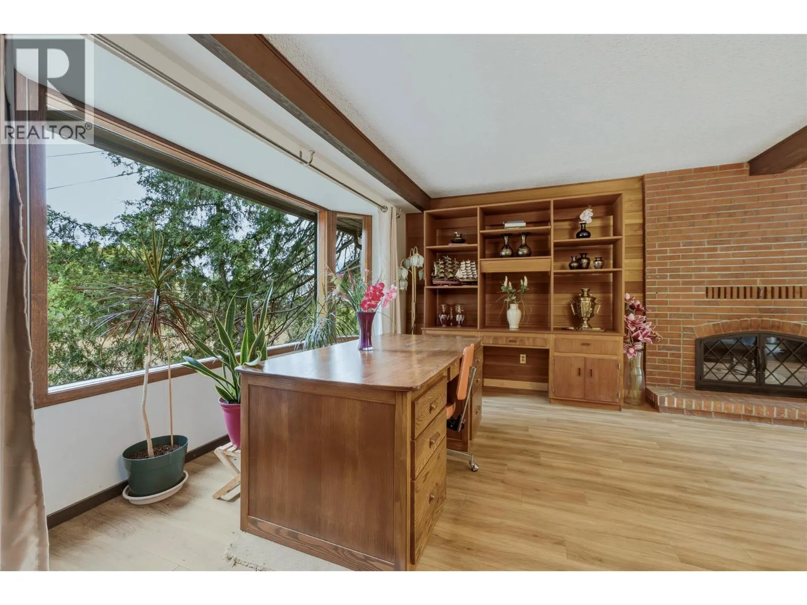7603 De Jong Drive