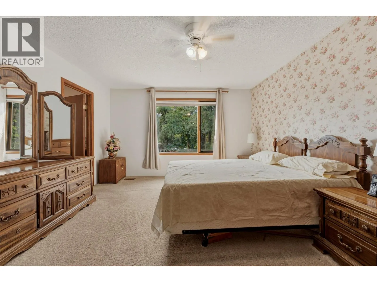7603 De Jong Drive