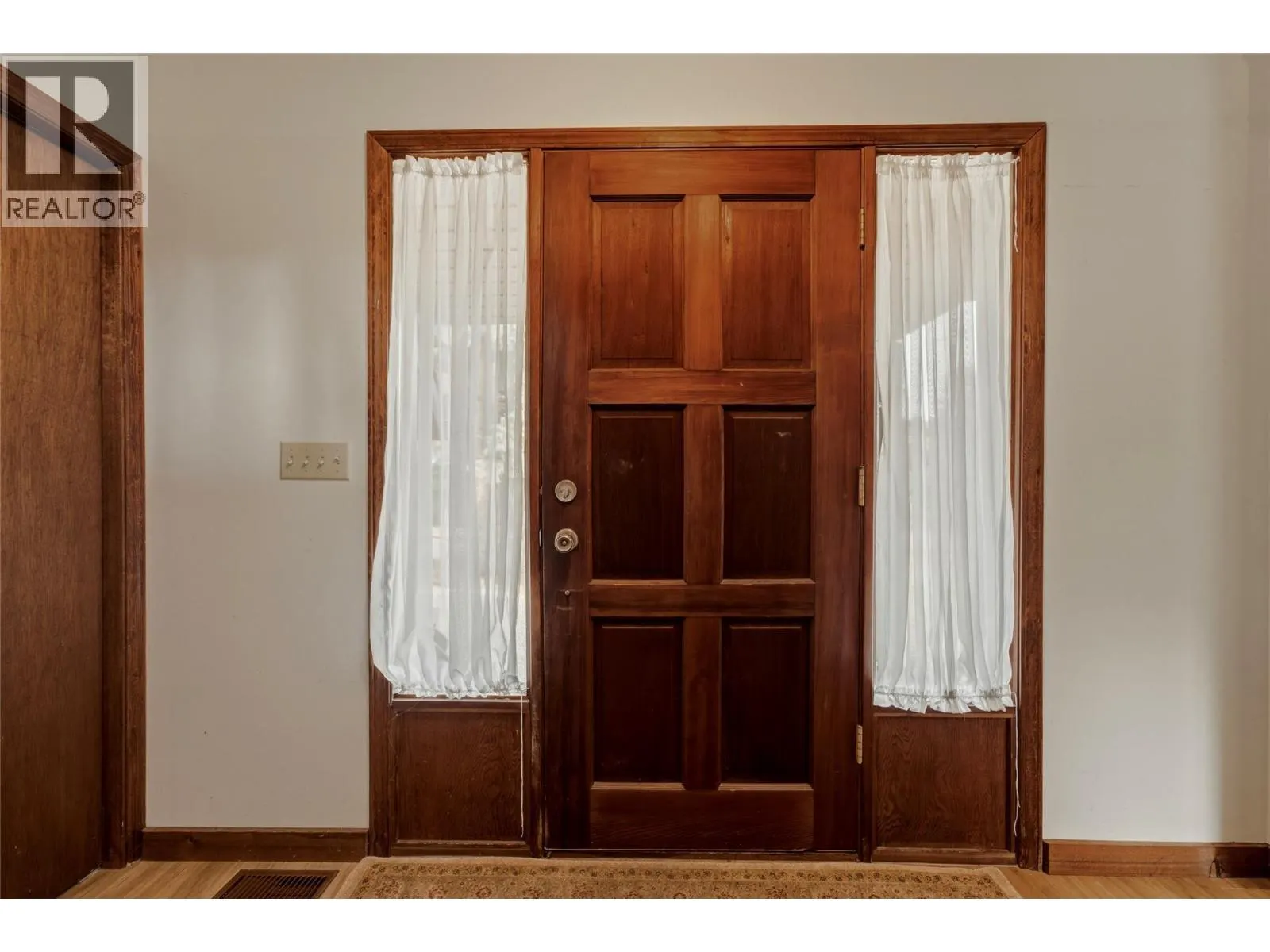 7603 De Jong Drive