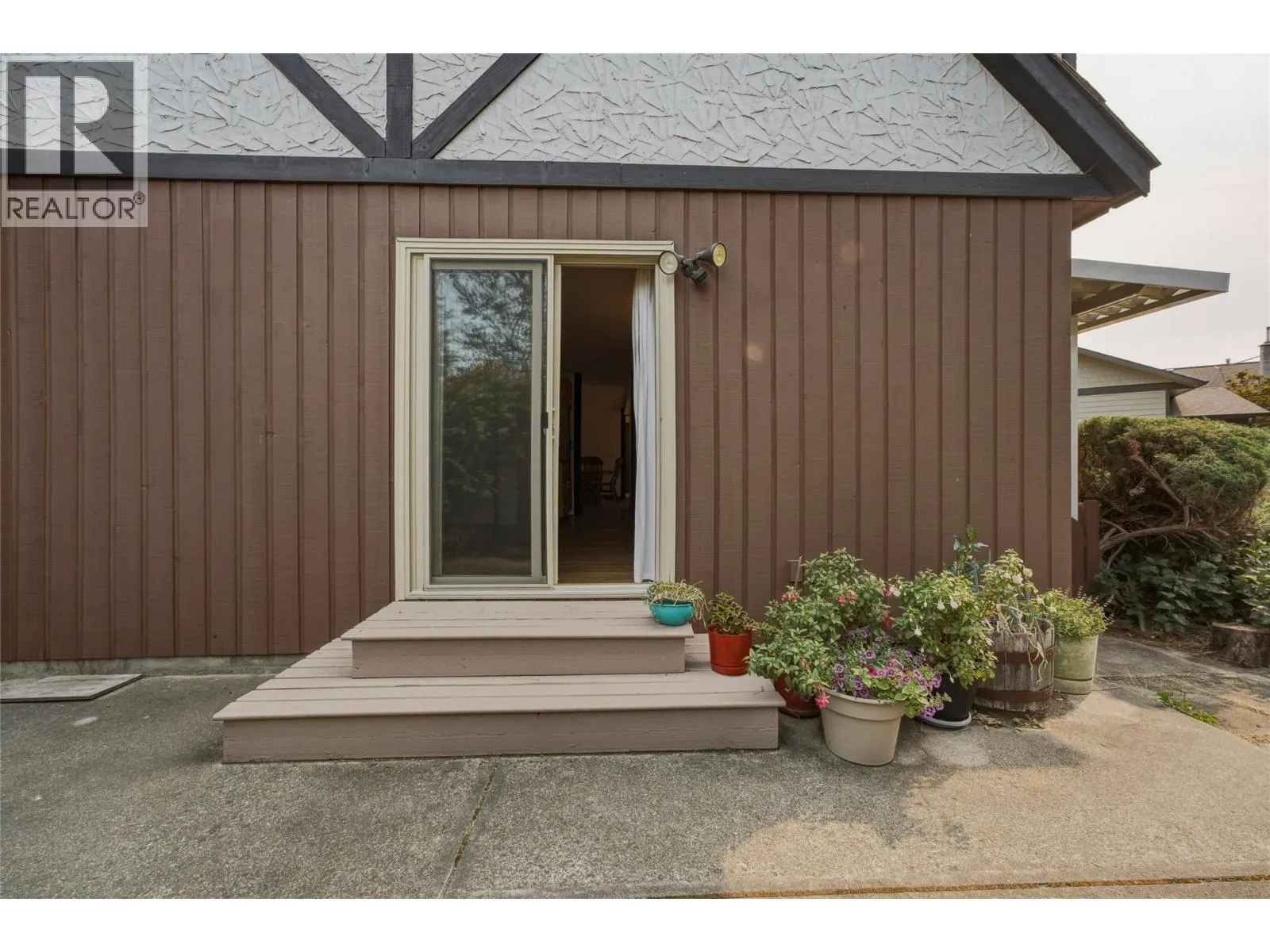 7603 De Jong Drive