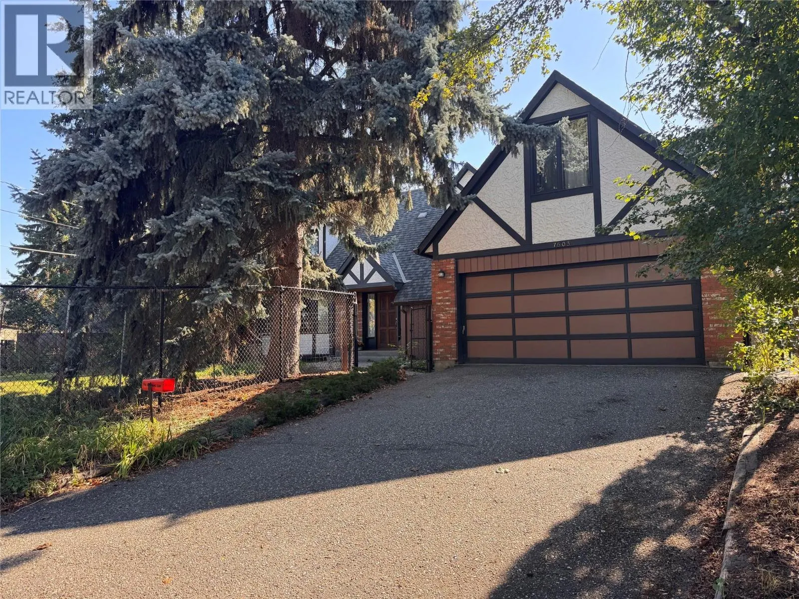 7603 De Jong Drive