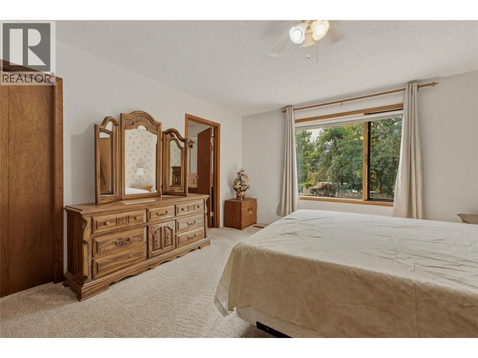 7603 De Jong Drive