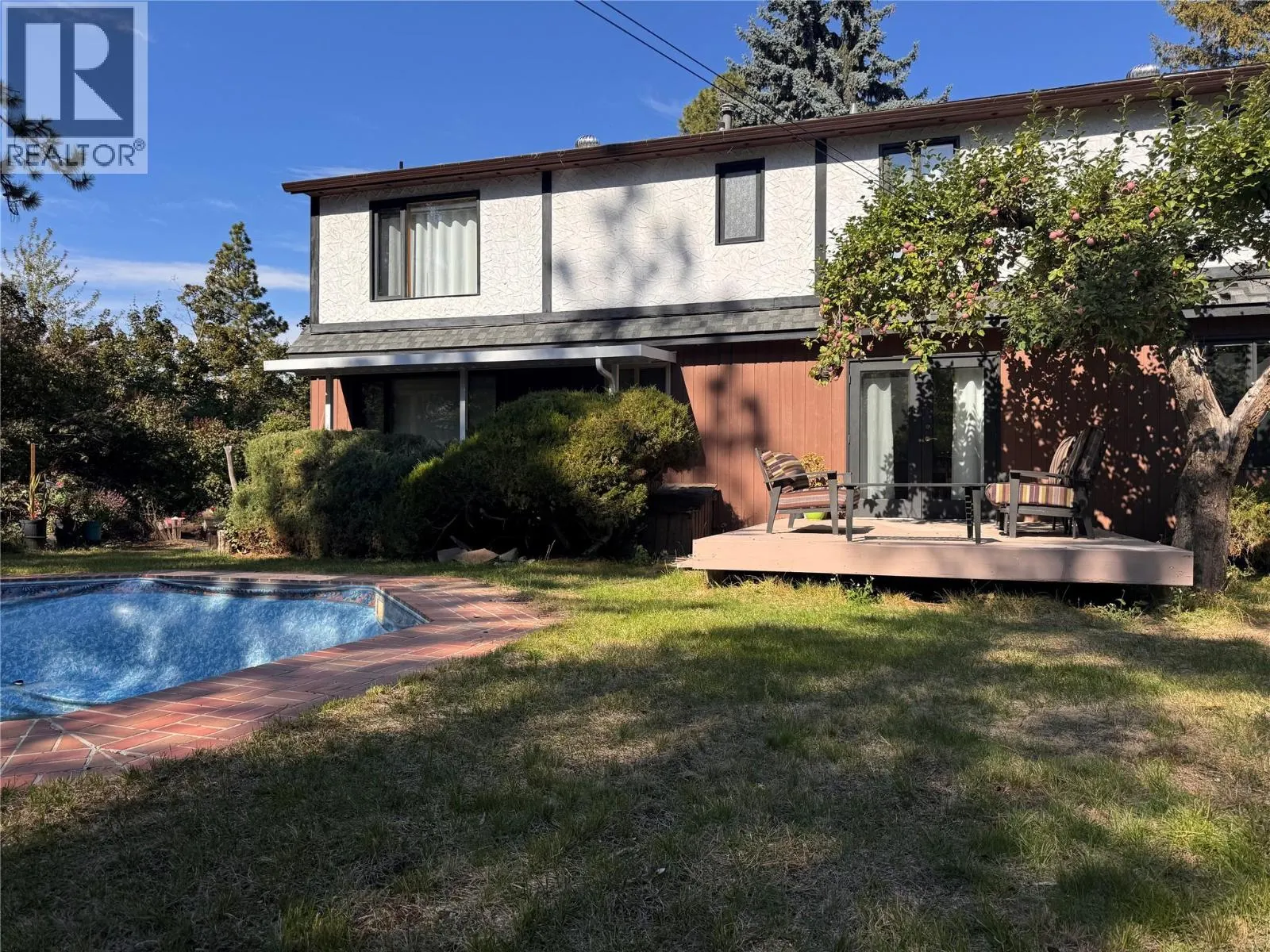 7603 De Jong Drive
