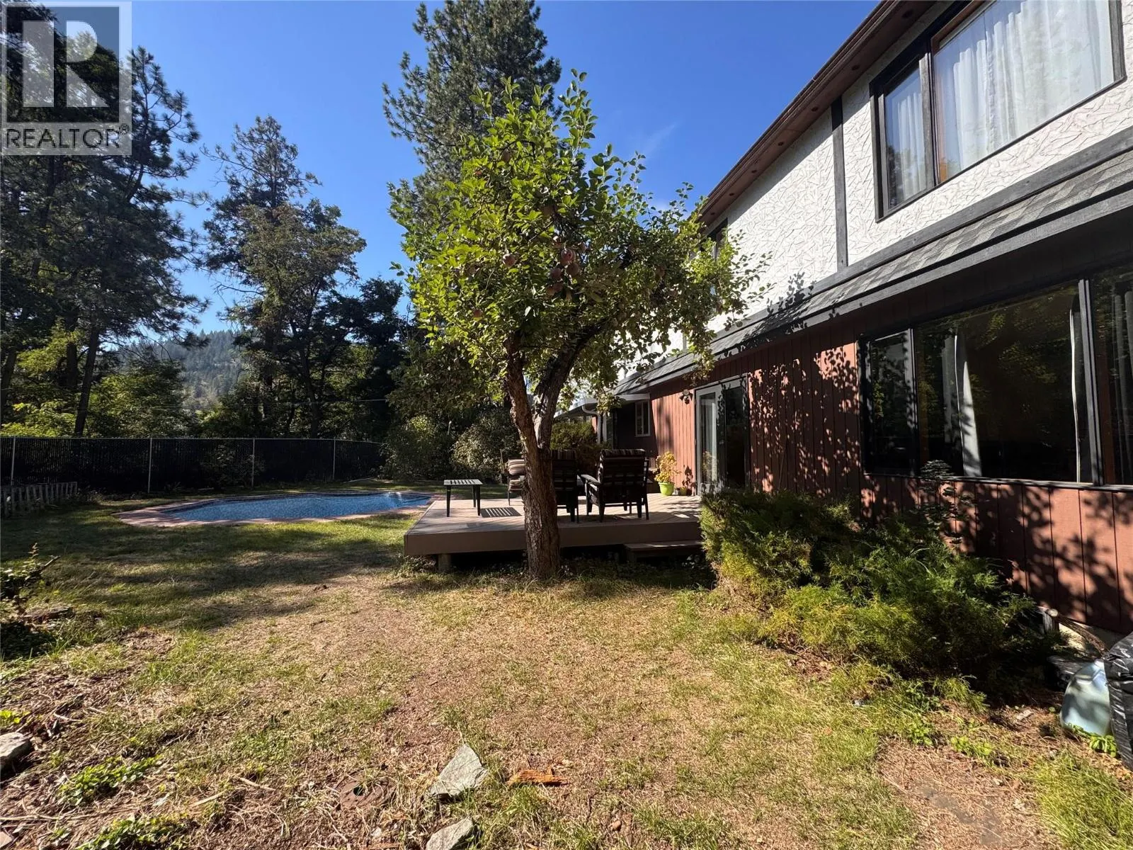 7603 De Jong Drive