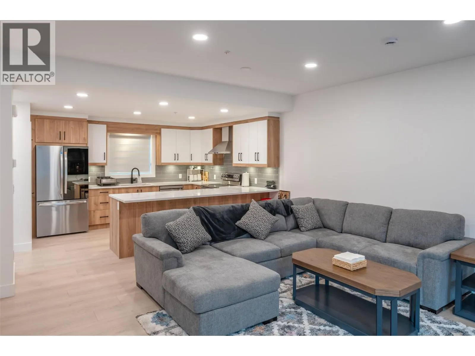10615 ELLIOTT Street Unit# 109