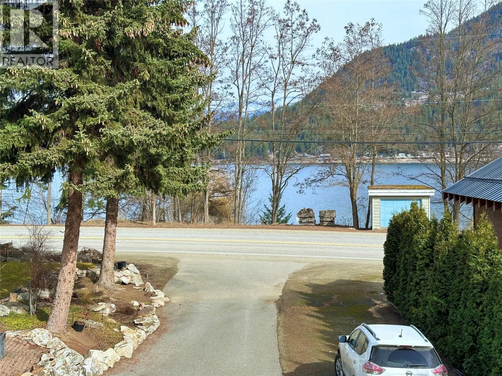 2428 Blind Bay Road