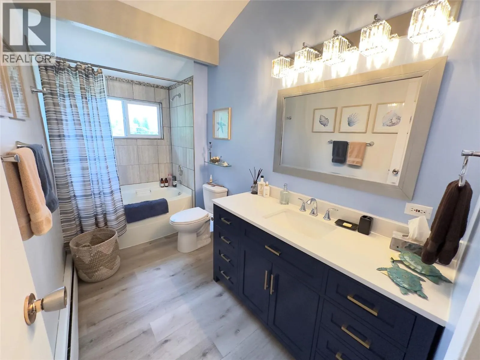 2428 Blind Bay Road