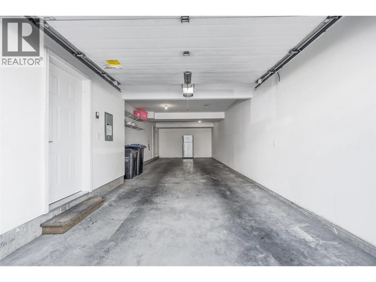 1651 Lynrick Road Unit# 105