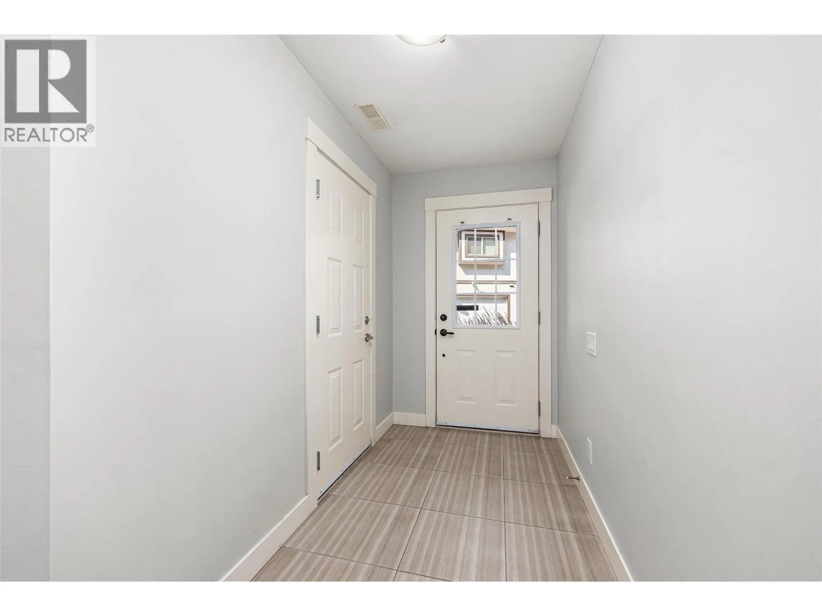 1651 Lynrick Road Unit# 105