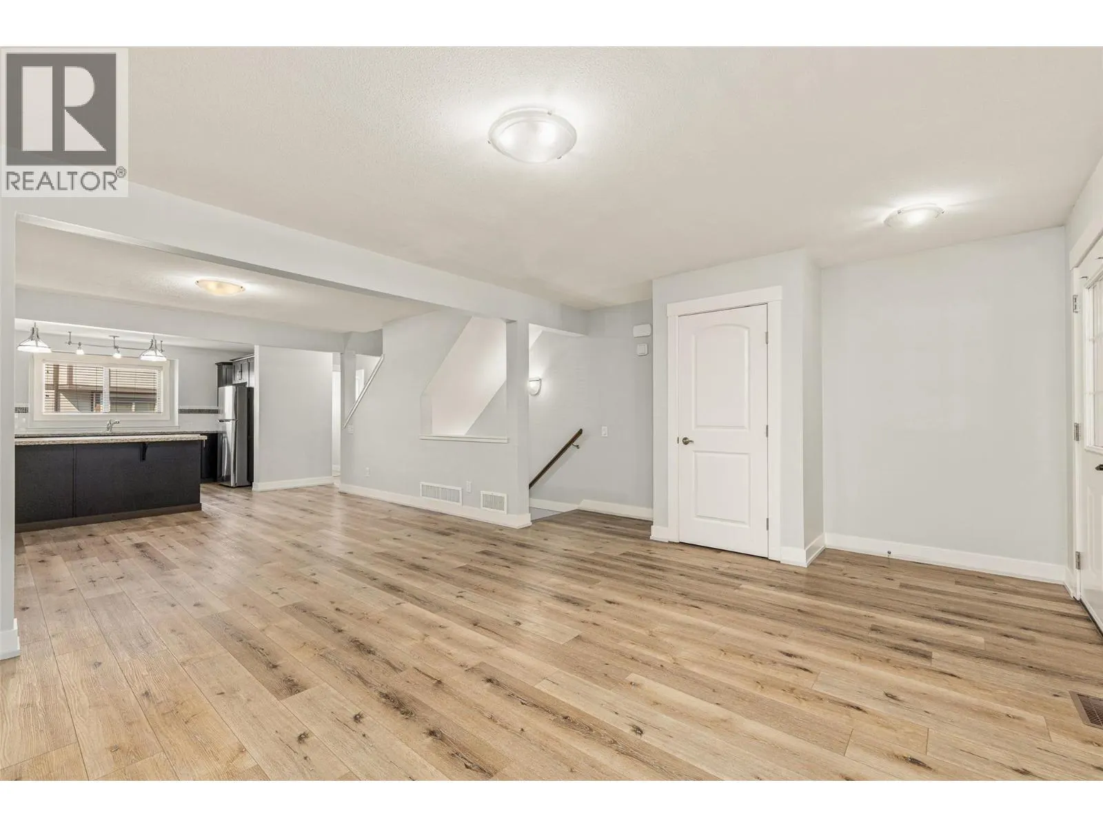 1651 Lynrick Road Unit# 105