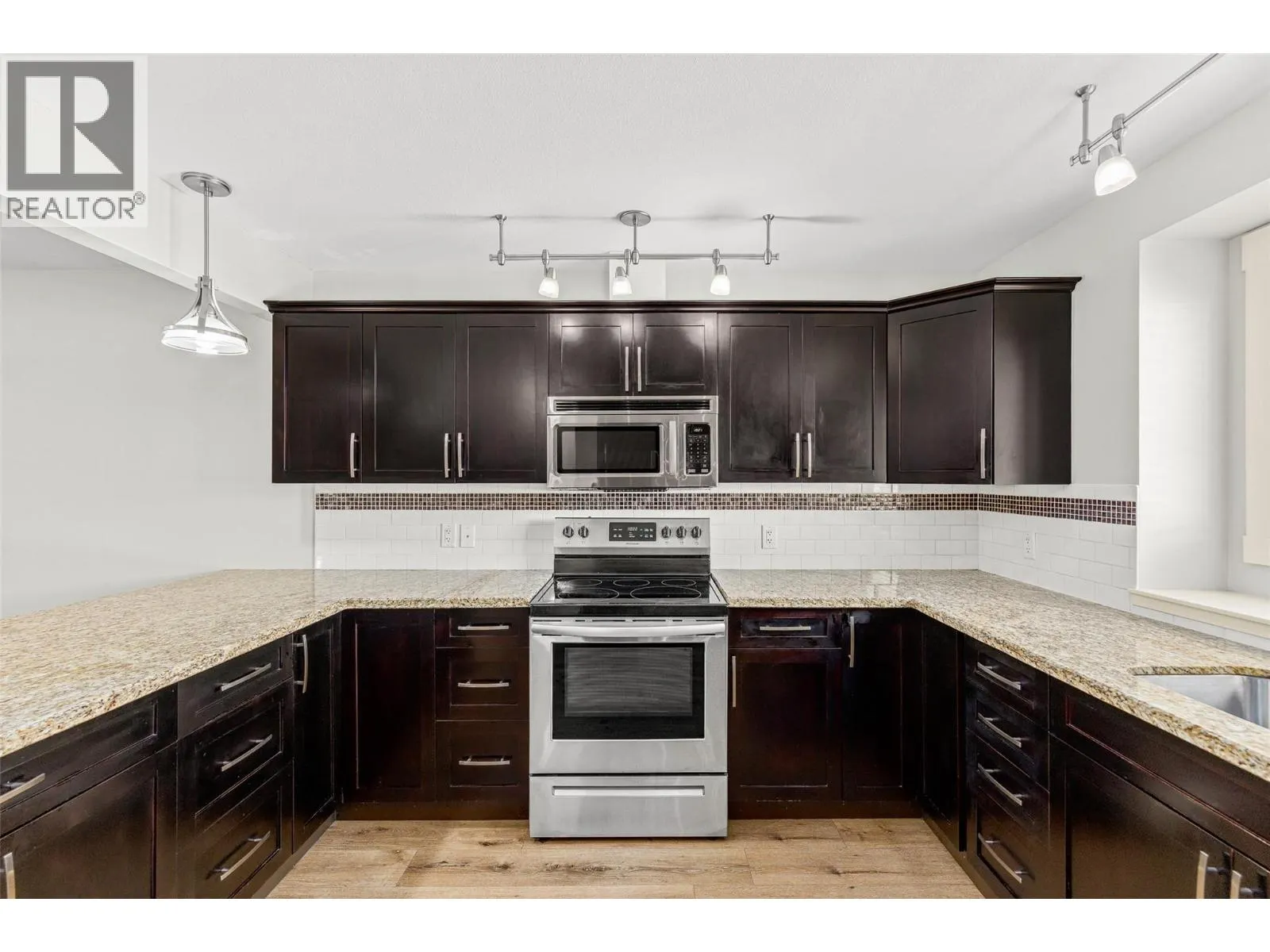 1651 Lynrick Road Unit# 105