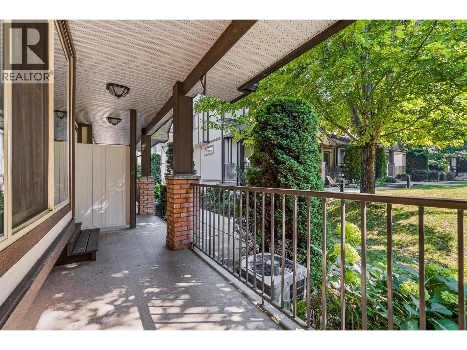 1651 Lynrick Road Unit# 105