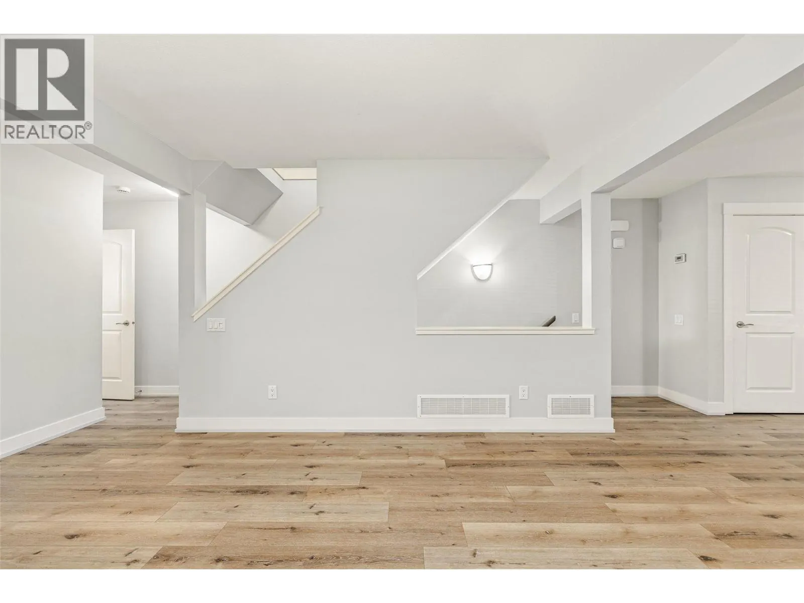 1651 Lynrick Road Unit# 105