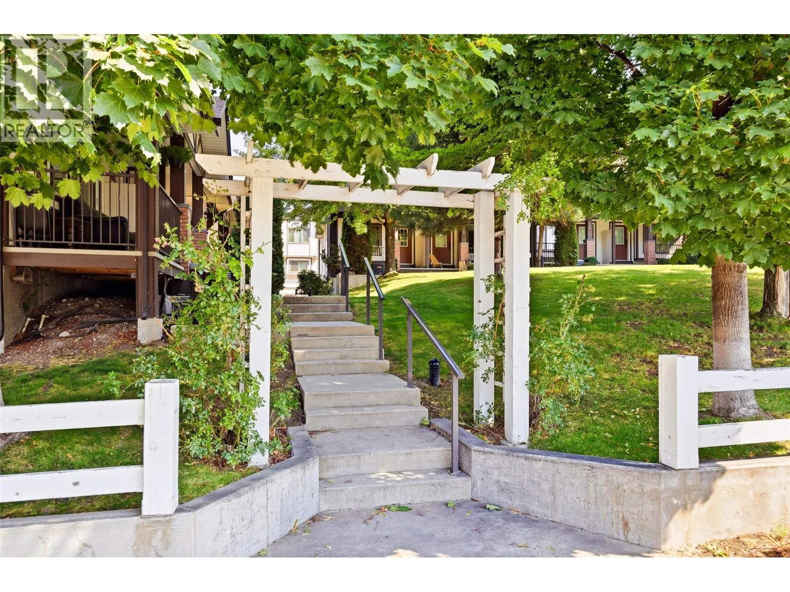 1651 Lynrick Road Unit# 105