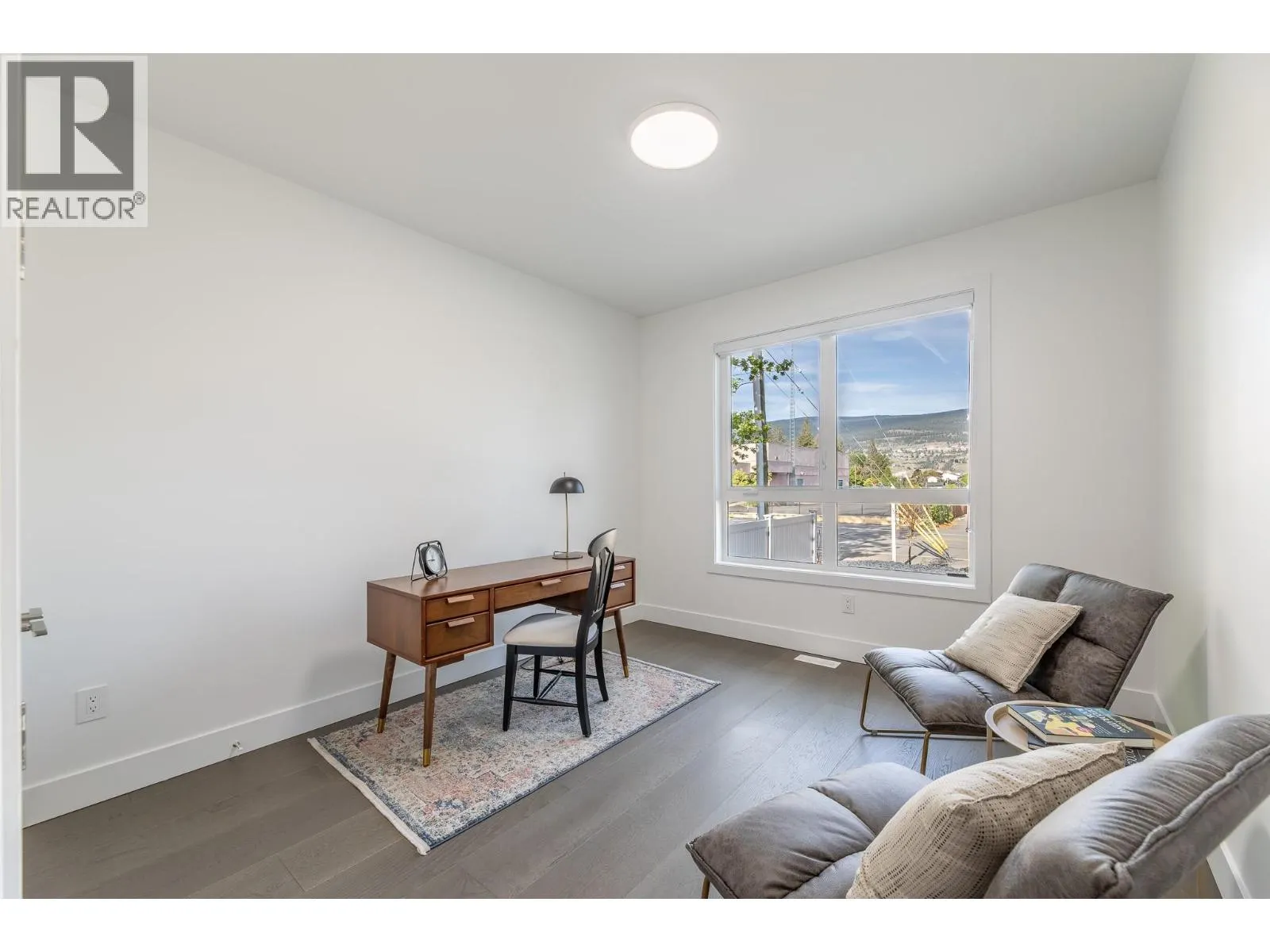 5586 Nixon Road