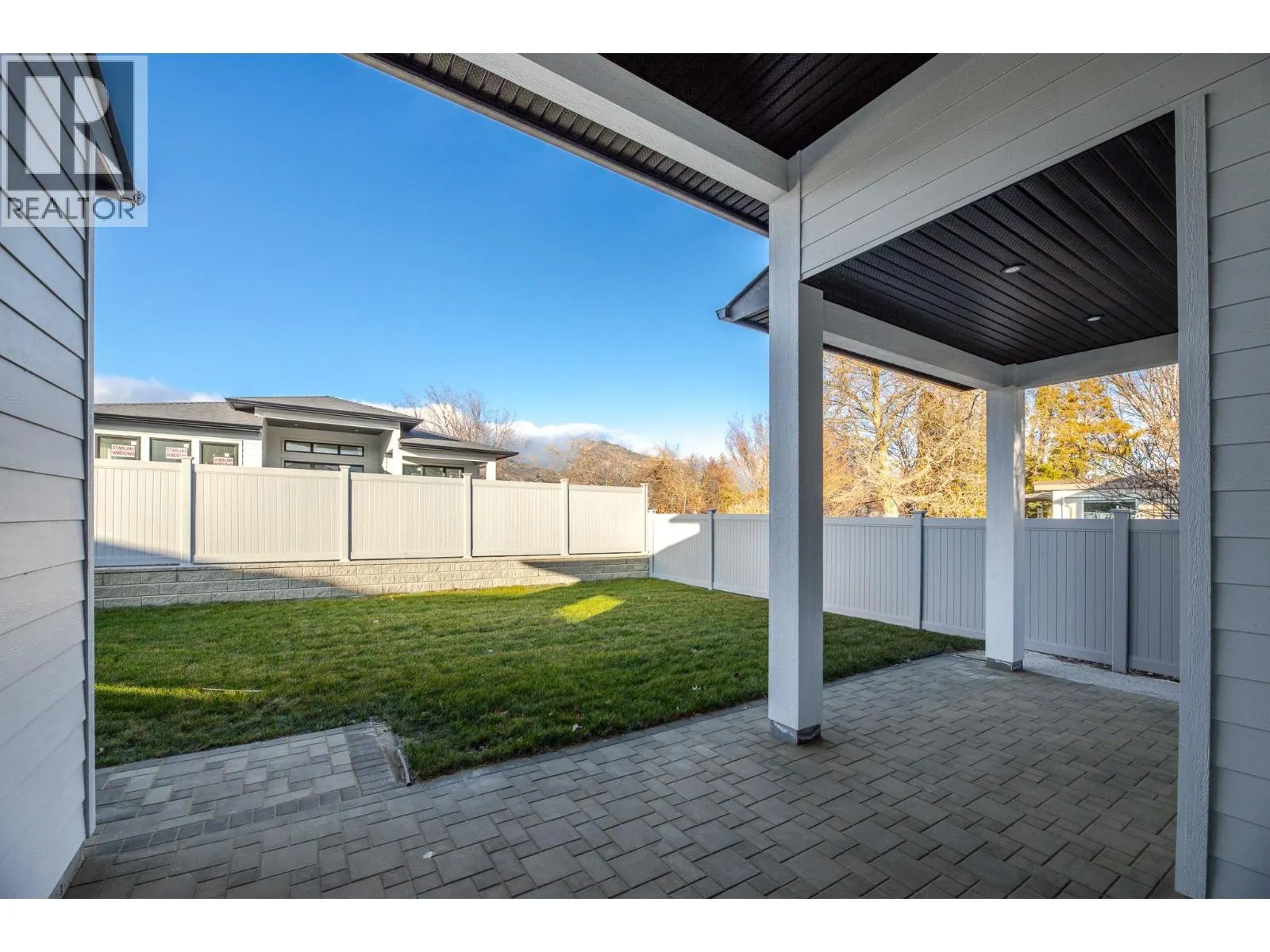 5586 Nixon Road