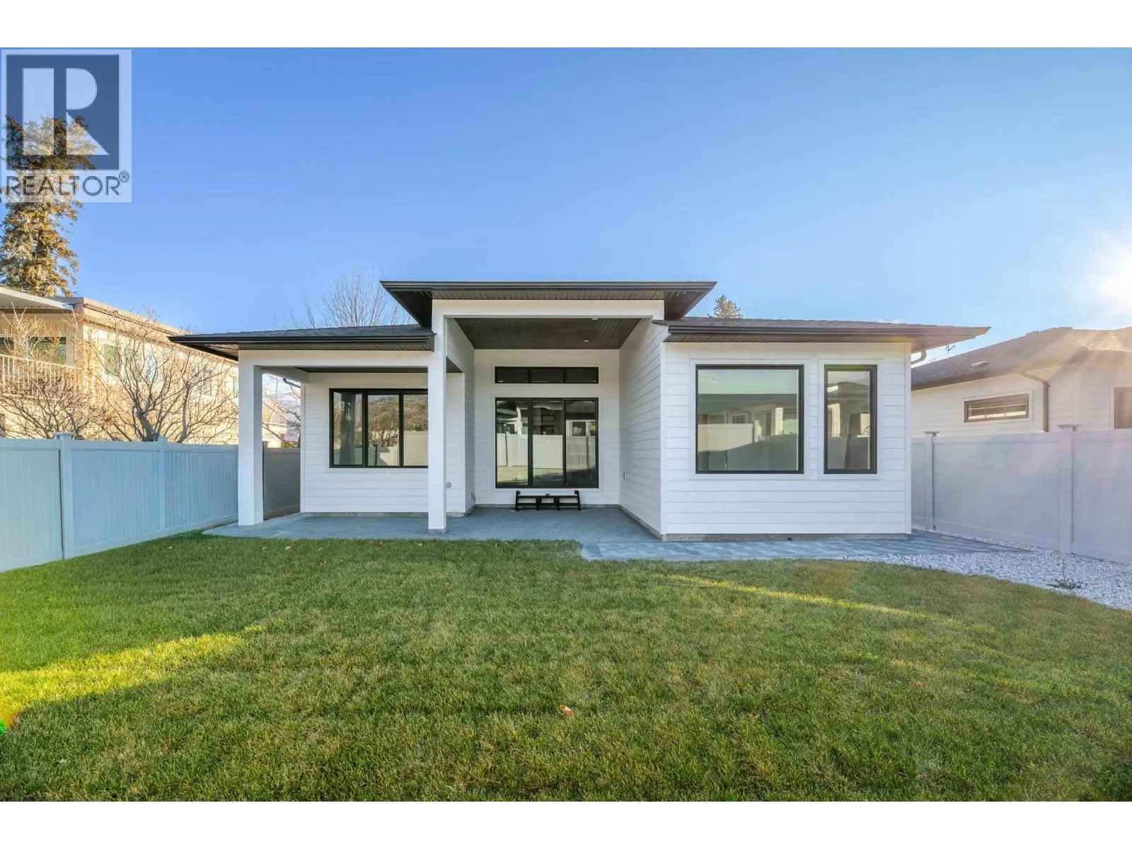 5586 Nixon Road