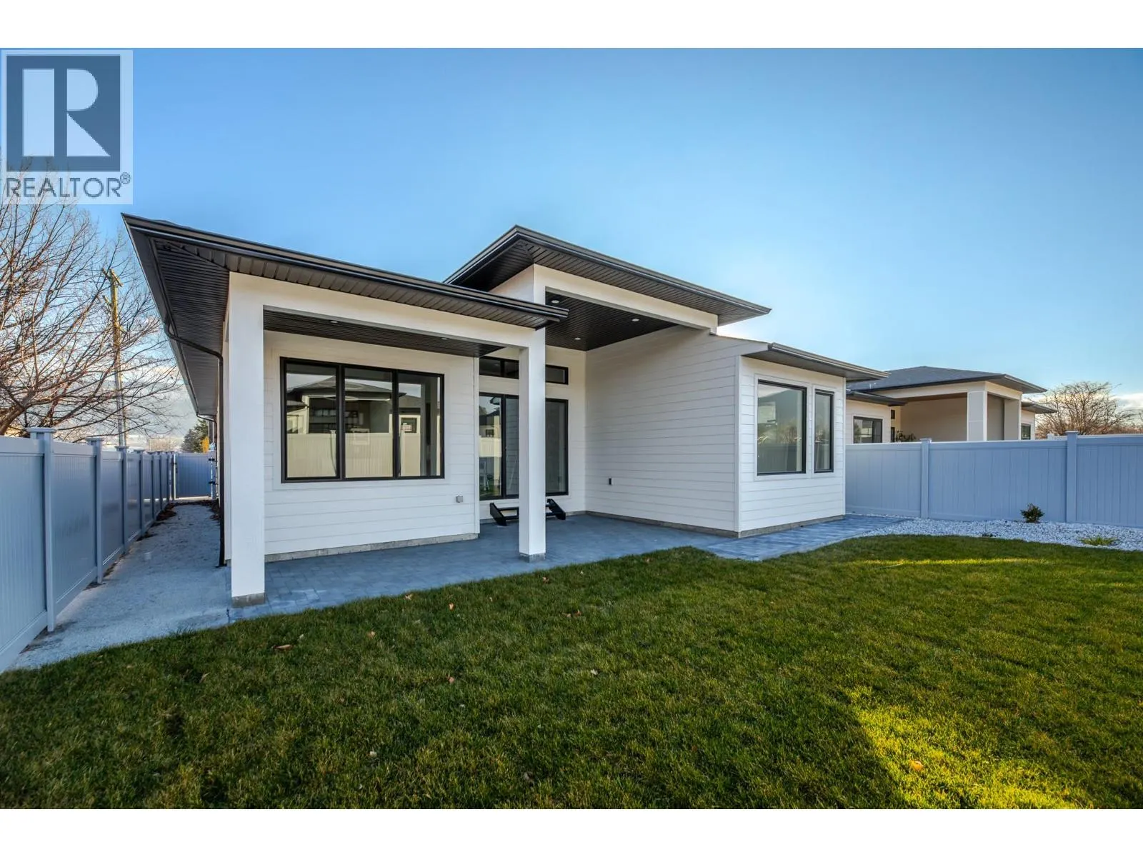 5586 Nixon Road