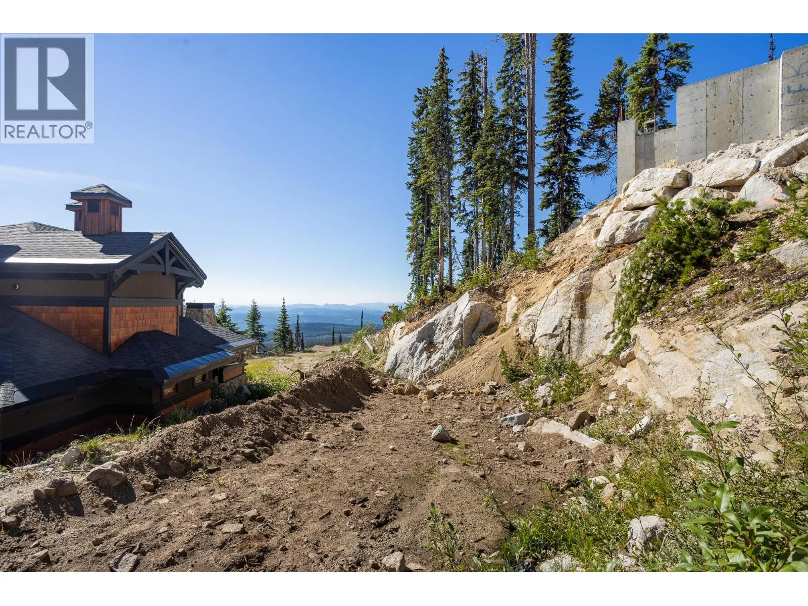 465 Feathertop Way