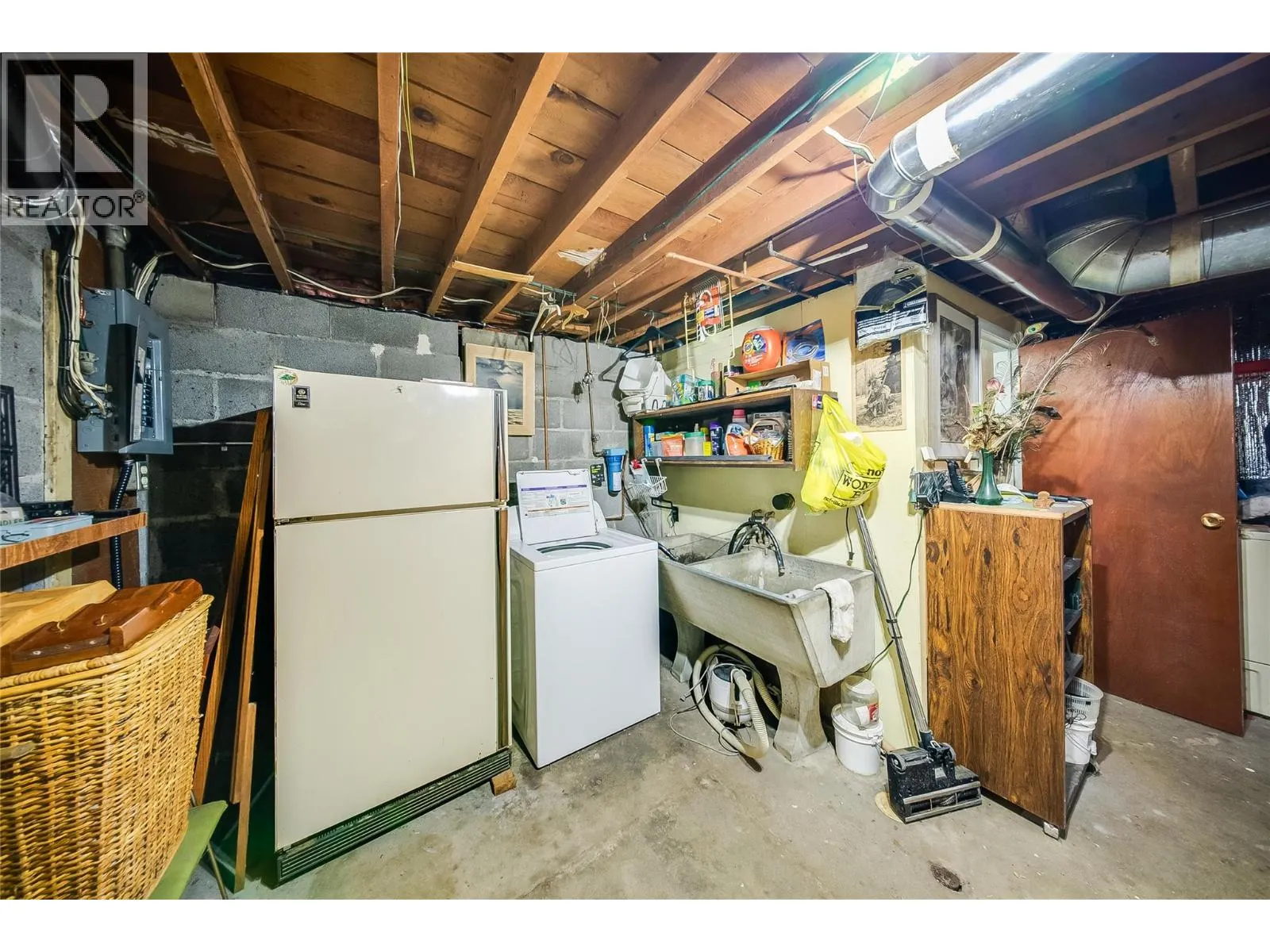 1562 Arrow Lakes Drive